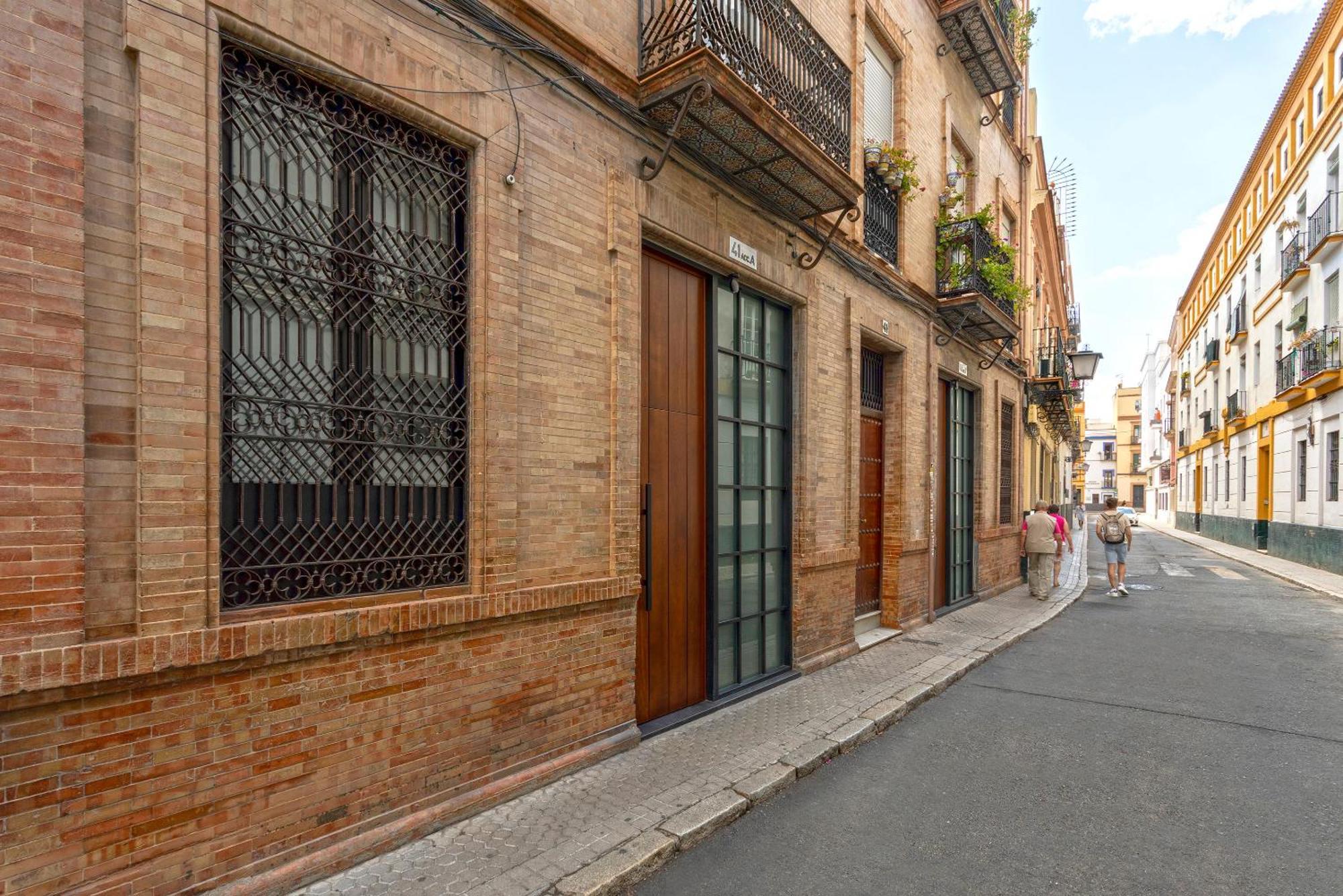 Genteel Home Santas Patronas Seville Exterior photo